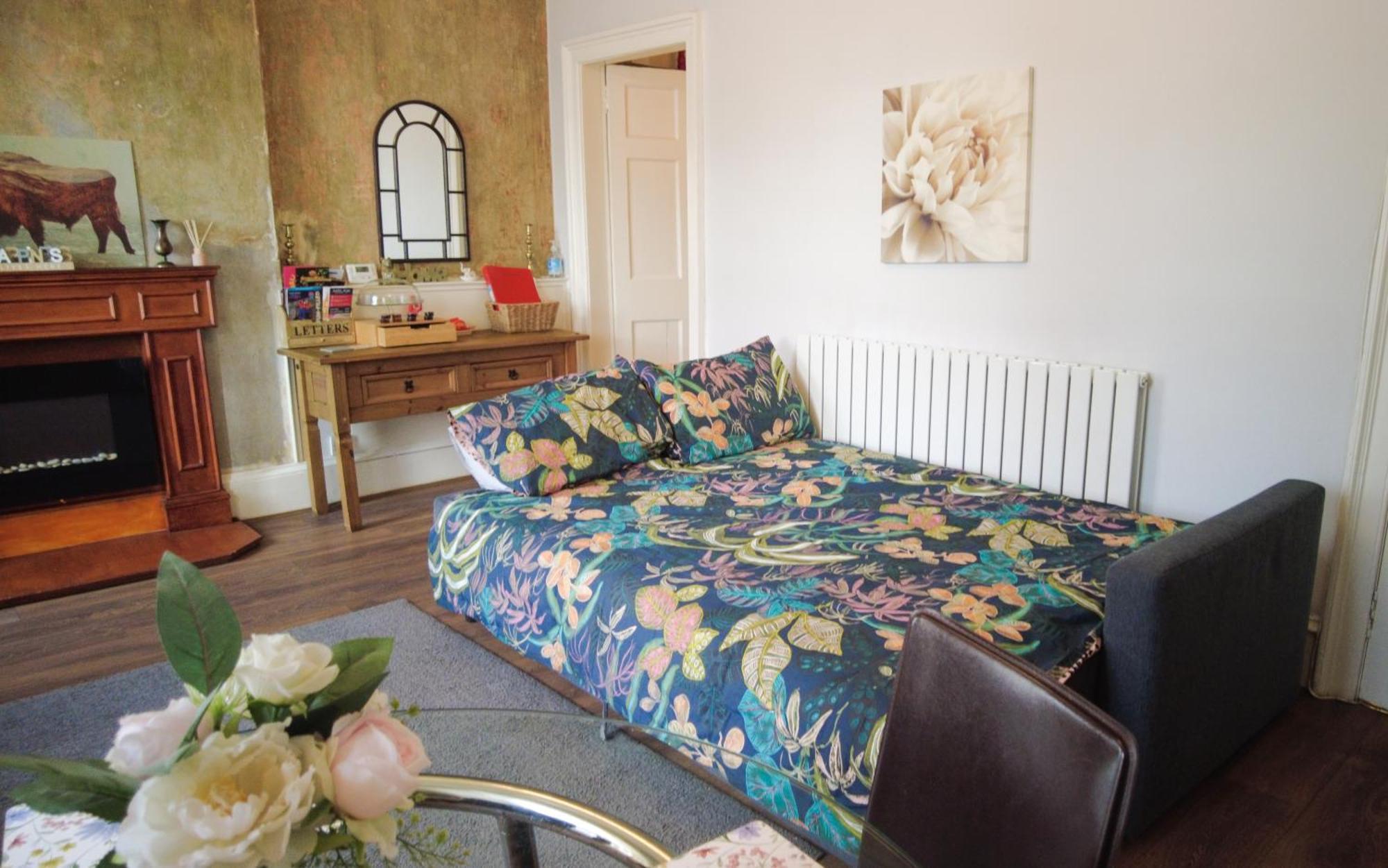 1 Bedrooms Flat In Central Edinburgh Haymarket, Heart Of Edinburgh Flat Sleeps 4 , — Photos 1